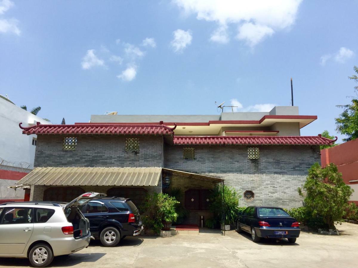 Petit Motel Beijing Абиджан Экстерьер фото